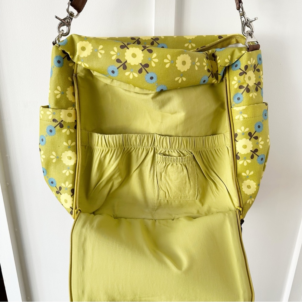 PETUNIA PICKLE BOTTOM green boxy backpack diaper bag - Picture 4 of 7